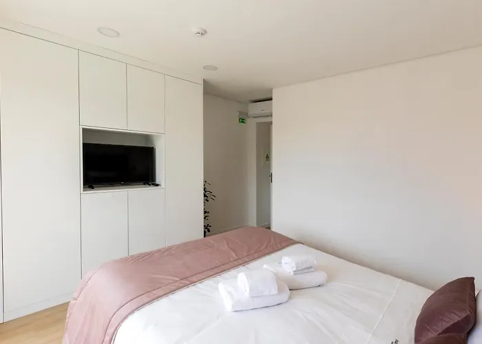 Fojo Dos Lobos בית הארחה 3*