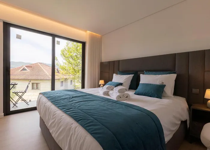 Fojo Dos Lobos בית הארחה